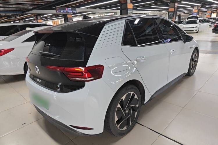 Used Volkswagen ID.3 2023 Pure Smart Edition Rear Right 45 Deg