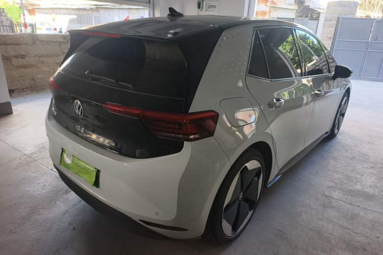 Used Volkswagen ID.3 2023 Pure Smart Edition Rear Right 45 Deg