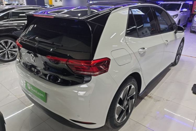 Used Volkswagen ID.3 2023 Pure Smart Edition Rear Right 45 Deg