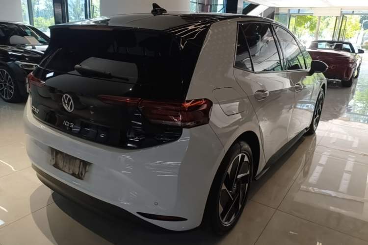 Used Volkswagen ID.3 2023 Upgraded Model Pure Intelligent Enjoyment Version Rear Right 45 Deg