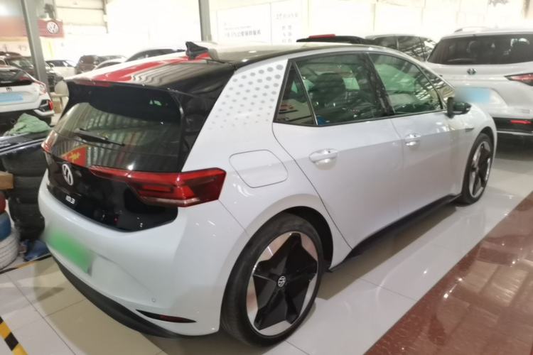 Used Volkswagen ID.3 2023 Upgraded Model Pure Intelligent Enjoyment Version Rear Right 45 Deg