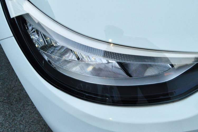 Used Volkswagen ID.3 2023 Upgraded Model Pure Intelligent Enjoyment Version Right Front Headlight