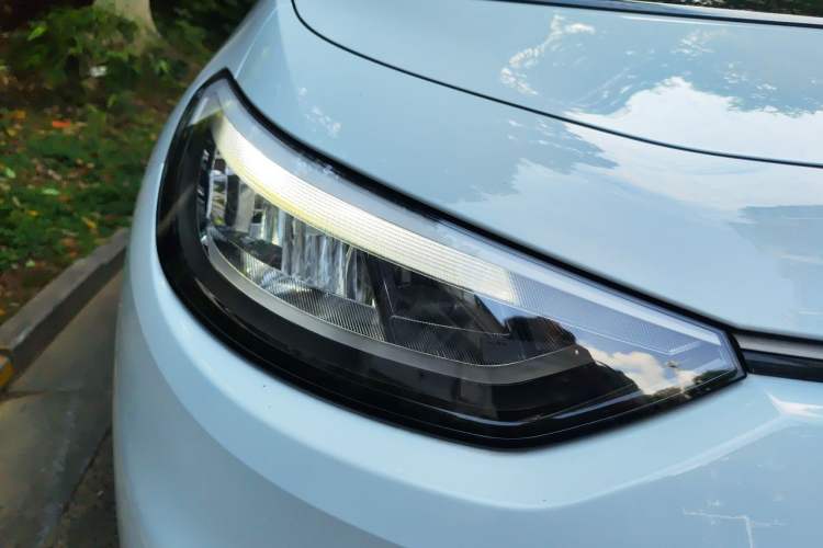 Used Volkswagen ID.3 2023 Upgraded Model Pure Intelligent Enjoyment Version Right Front Headlight