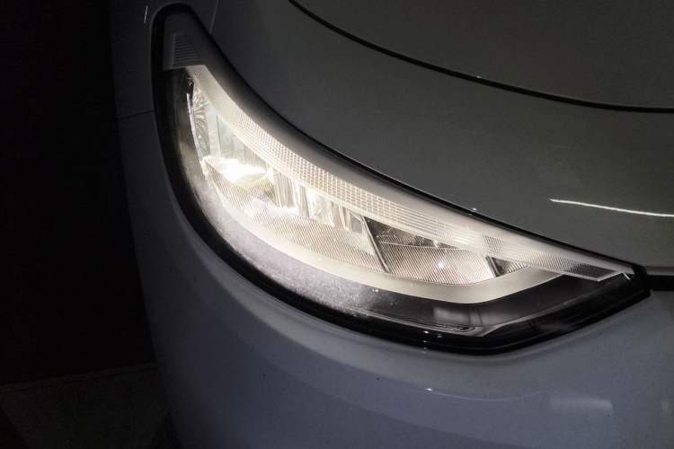Used Volkswagen ID.3 2023 Upgraded Model Pure Intelligent Enjoyment Version Right Front Headlight