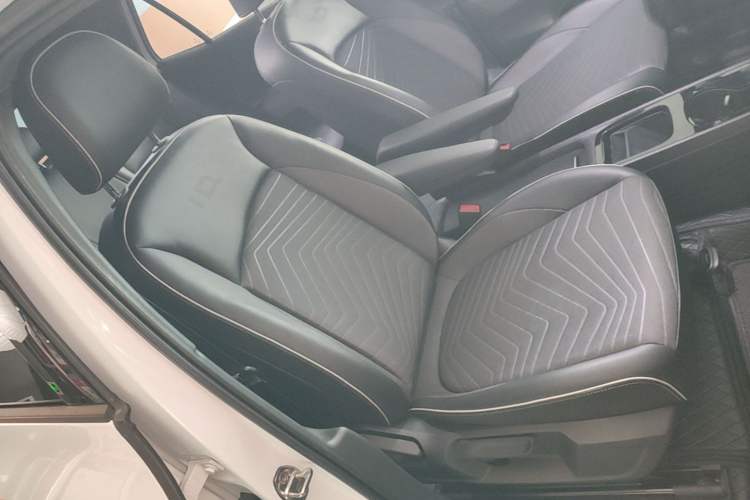 Used Volkswagen ID.3 2023 Upgraded Model Pure Intelligent Enjoyment Version Right Front Seat