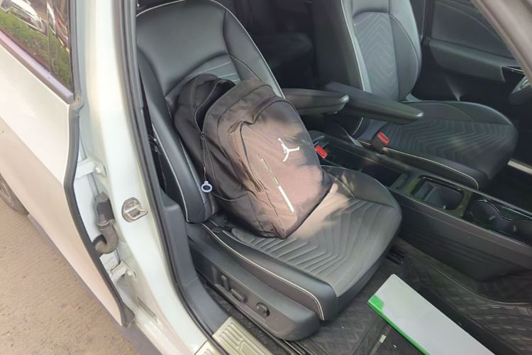 Used Volkswagen ID.3 2023 Upgraded Model Pure Intelligent Enjoyment Version Right Front Seat