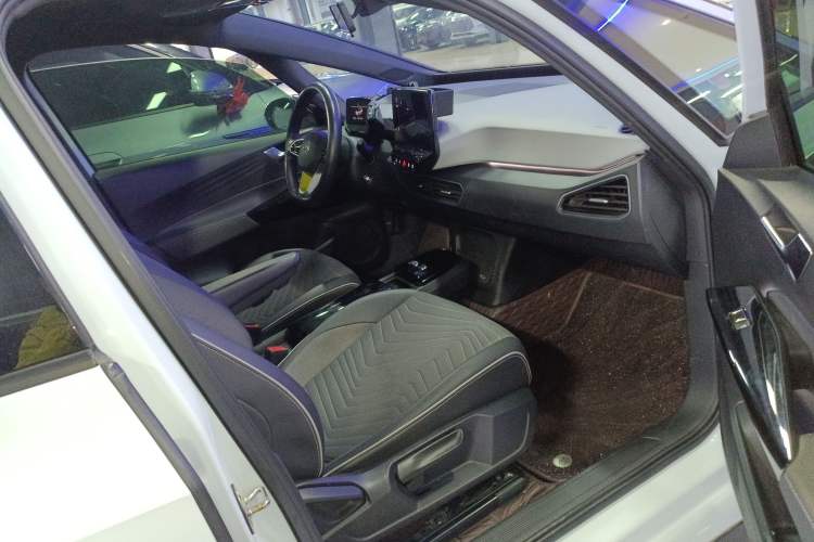Used Volkswagen ID.3 2023 Pure Smart Edition Right Front Seat