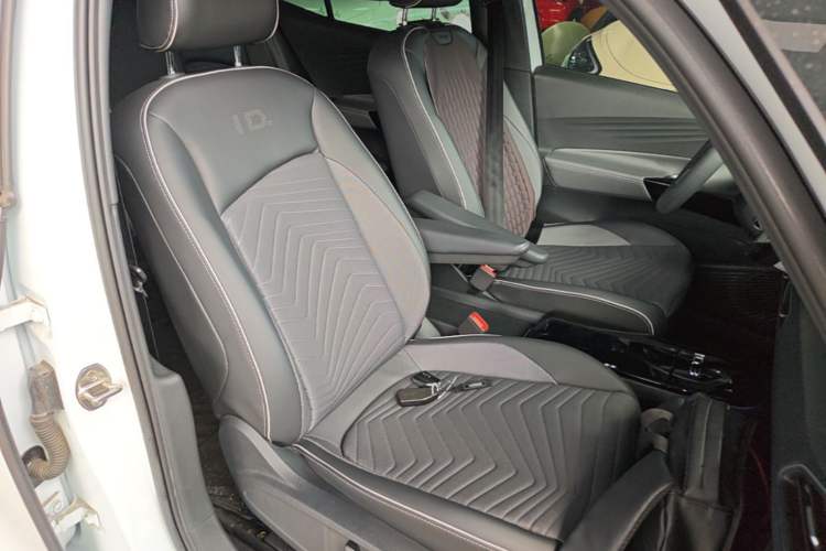 Used Volkswagen ID.3 2023 Upgraded Model Pure Intelligent Enjoyment Version Right Front Seat