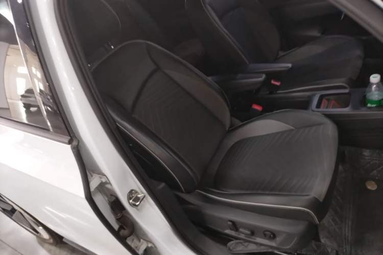 Used Volkswagen ID.3 2023 Upgraded Model Pure Intelligent Enjoyment Version Right Front Seat