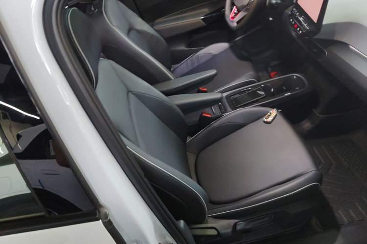 Used Volkswagen ID.3 2023 Upgraded Model Pure Intelligent Enjoyment Version Right Front Seat