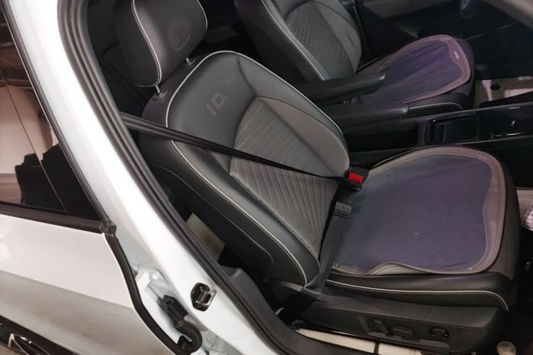 Used Volkswagen ID.3 2023 Upgraded Model Pure Intelligent Enjoyment Version Right Front Seat