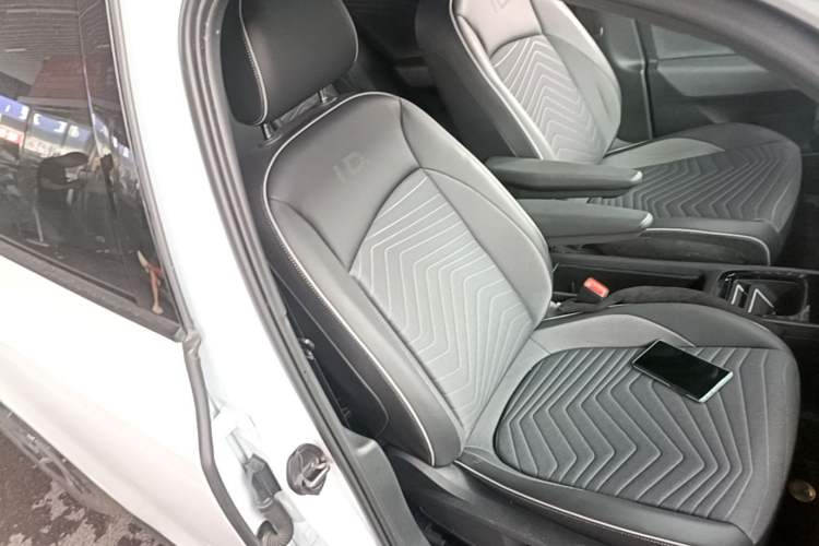 Used Volkswagen ID.3 2023 Upgraded Model Pure Intelligent Enjoyment Version Right Front Seat