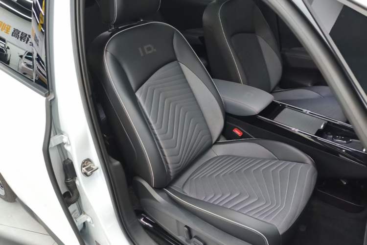 Used Volkswagen ID.3 2023 Upgraded Model Pure Intelligent Enjoyment Version Right Front Seat
