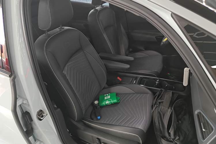 Used Volkswagen ID.3 2023 Upgraded Model Pure Intelligent Enjoyment Version Right Front Seat