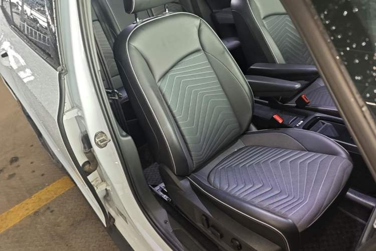 Used Volkswagen ID.3 2023 Upgraded Model Pure Intelligent Enjoyment Version Right Front Seat