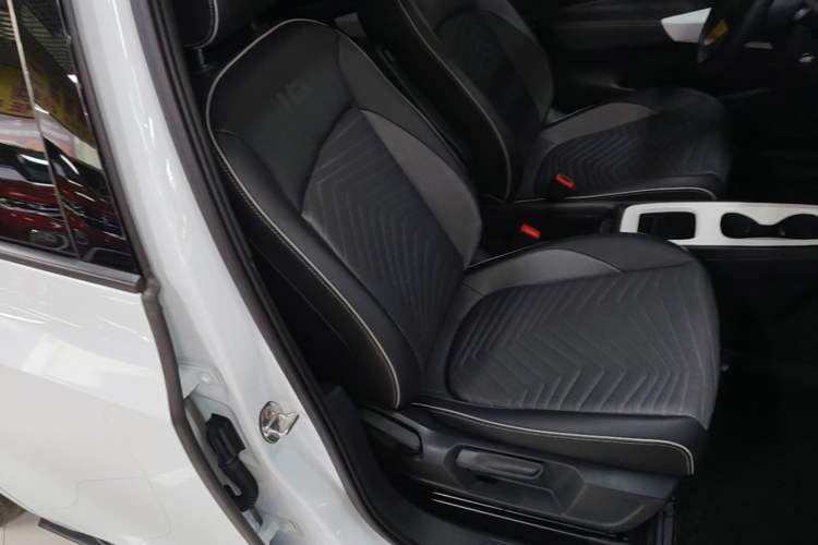 Used Volkswagen ID.3 2023 Upgraded Model Pure Intelligent Enjoyment Version Right Front Seat