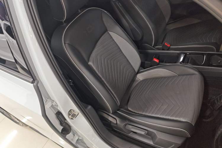 Used Volkswagen ID.3 2023 Upgraded Model Pure Intelligent Enjoyment Version Right Front Seat