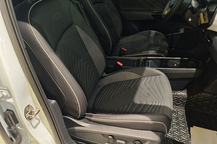 Used Volkswagen ID.3 2023 Upgraded Model Pure Intelligent Enjoyment Version Right Front Seat