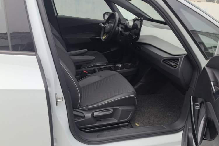 Used Volkswagen ID.3 2023 Upgraded Model Pure Intelligent Enjoyment Version Right Front Seat