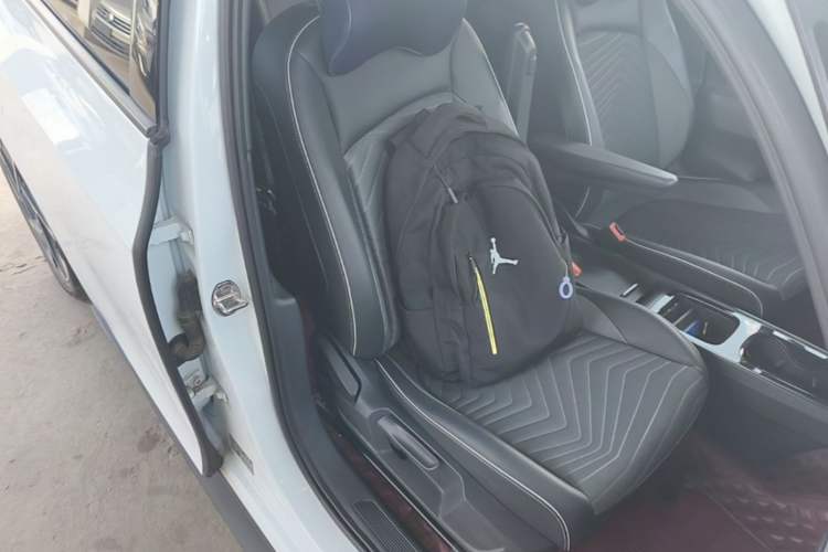 Used Volkswagen ID.3 2023 Upgraded Model Pure Intelligent Enjoyment Version Right Front Seat