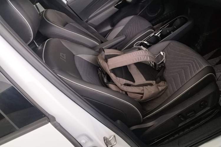 Used Volkswagen ID.3 2023 Upgraded Model Pure Intelligent Enjoyment Version Right Front Seat