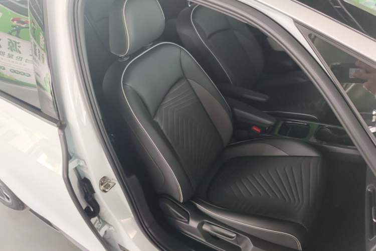 Used Volkswagen ID.3 2023 Pure Smart Edition Right Front Seat