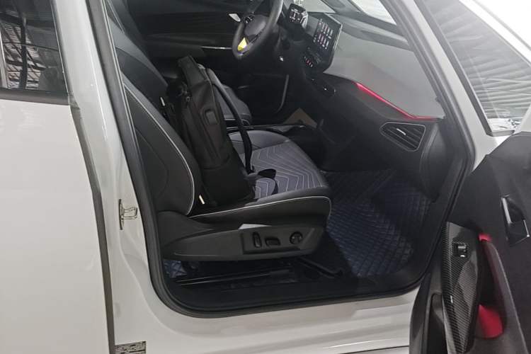 Used Volkswagen ID.3 2023 Upgraded Model Pure Intelligent Enjoyment Version Right Front Seat