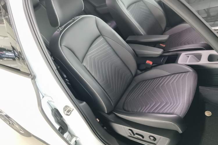 Used Volkswagen ID.3 2023 Upgraded Model Pure Intelligent Enjoyment Version Right Front Seat
