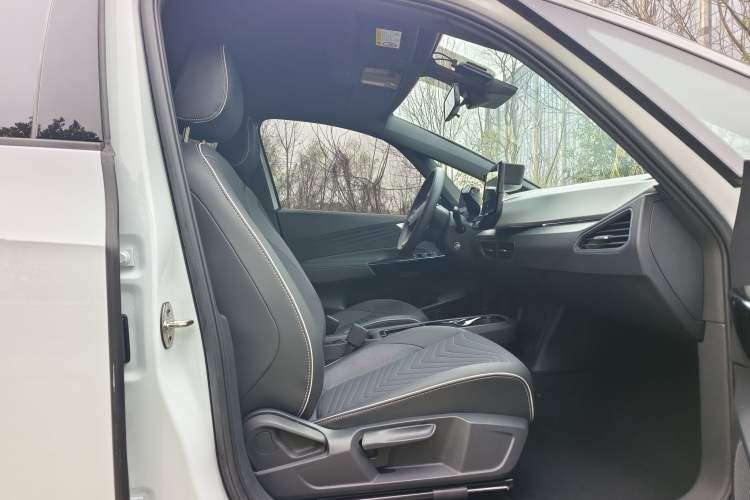 Used Volkswagen ID.3 2023 Upgraded Model Pure Intelligent Enjoyment Version Right Front Seat