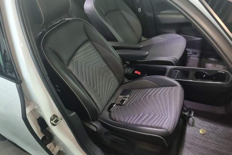 Used Volkswagen ID.3 2023 Upgraded Model Pure Intelligent Enjoyment Version Right Front Seat