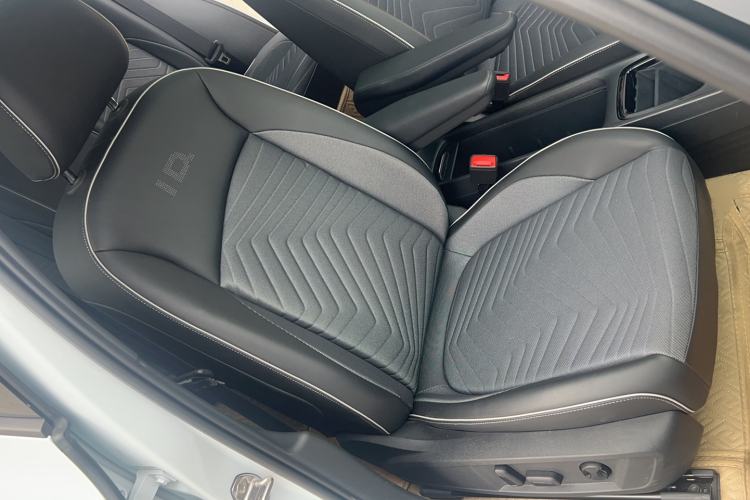 Used Volkswagen ID.3 2023 Upgraded Model Pure Intelligent Enjoyment Version Right Front Seat