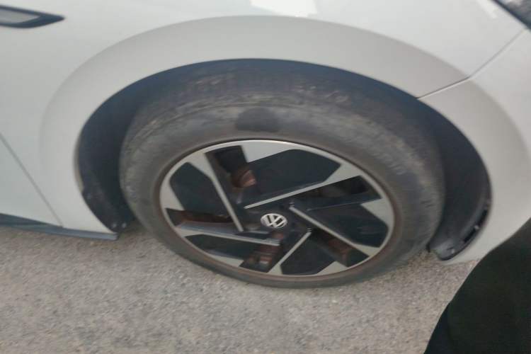 Used Volkswagen ID.3 2023 Upgraded Model Pure Intelligent Enjoyment Version Right Front Wheel Hub
