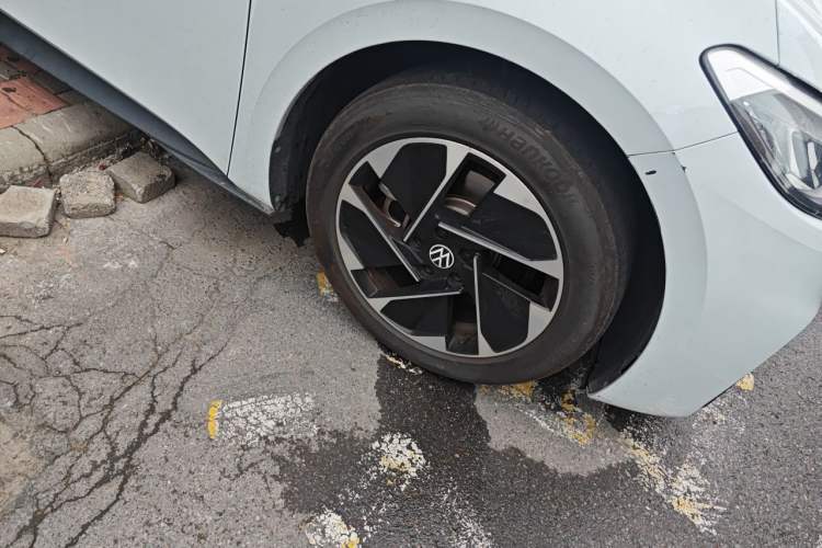 Used Volkswagen ID.3 2023 Upgraded Model Pure Intelligent Enjoyment Version Right Front Wheel Hub