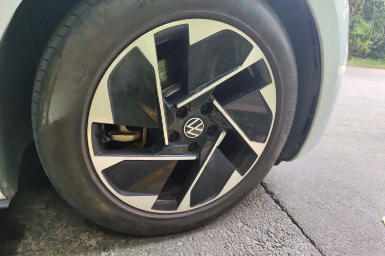 Used Volkswagen ID.3 2023 Upgraded Model Pure Intelligent Enjoyment Version Right Front Wheel Hub