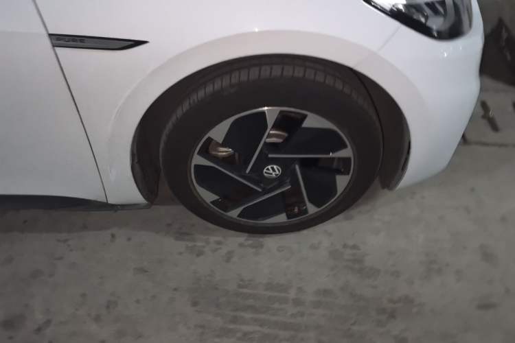 Used Volkswagen ID.3 2023 Pure Smart Edition Right Front Wheel Hub