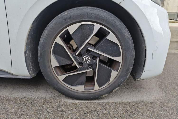 Used Volkswagen ID.3 2023 Pure Smart Edition Right Front Wheel Hub