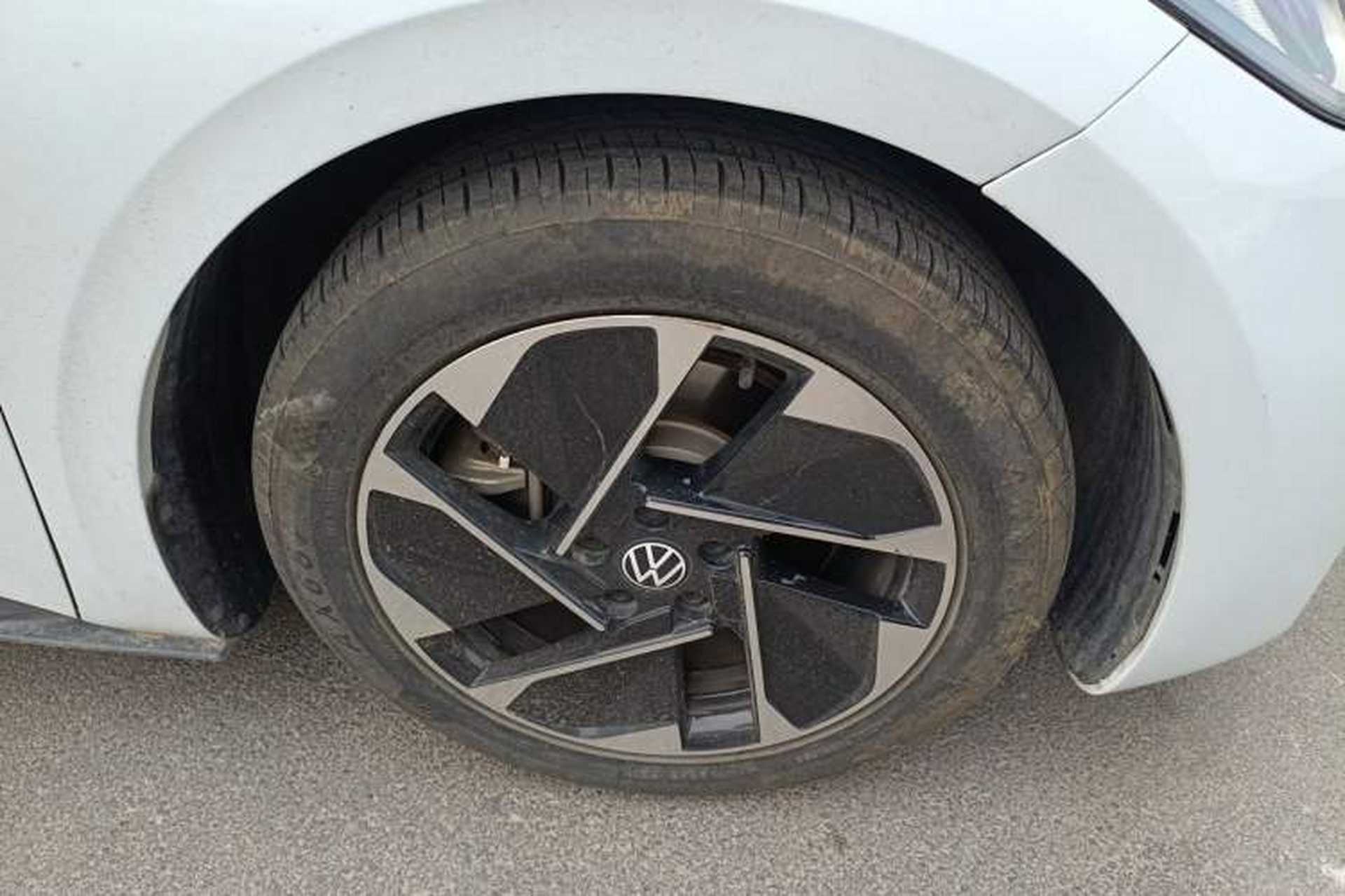 Used Volkswagen ID.3 2023 Upgraded Model Pure Intelligent Enjoyment Version Right Front Wheel Hub