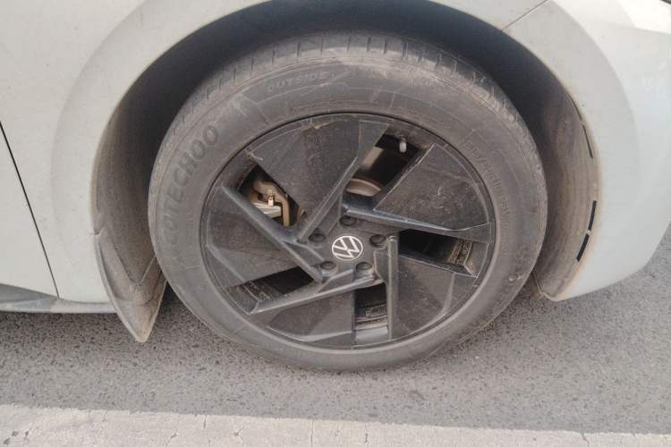 Used Volkswagen ID.3 2023 Upgraded Model Pure Intelligent Enjoyment Version Right Front Wheel Hub