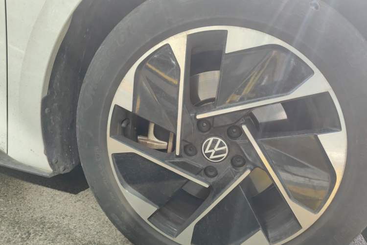 Used Volkswagen ID.3 2023 Upgraded Model Pure Intelligent Enjoyment Version Right Front Wheel Hub