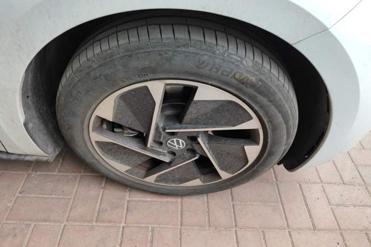 Used Volkswagen ID.3 2023 Upgraded Model Pure Intelligent Enjoyment Version Right Front Wheel Hub
