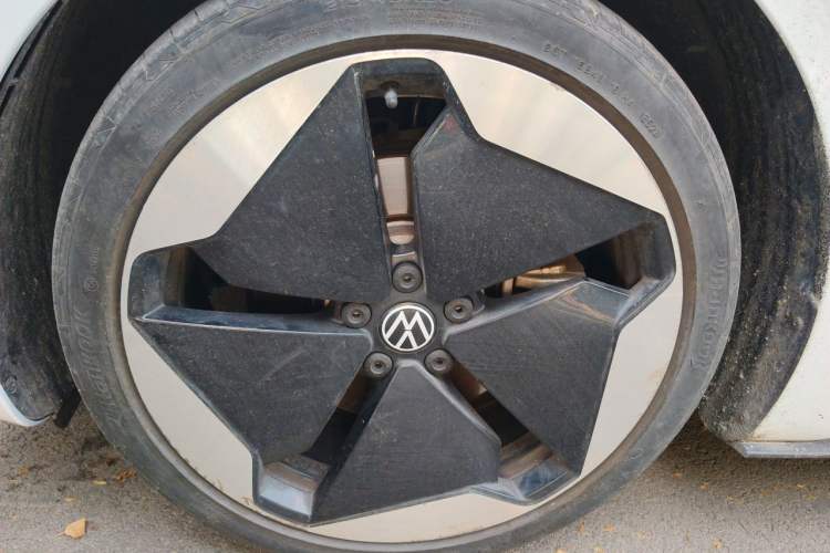 Used Volkswagen ID.3 2023 Pure Smart Edition Right Front Wheel Hub