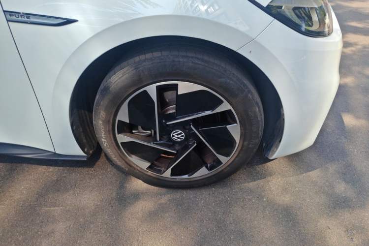 Used Volkswagen ID.3 2023 Upgraded Model Pure Intelligent Enjoyment Version Right Front Wheel Hub