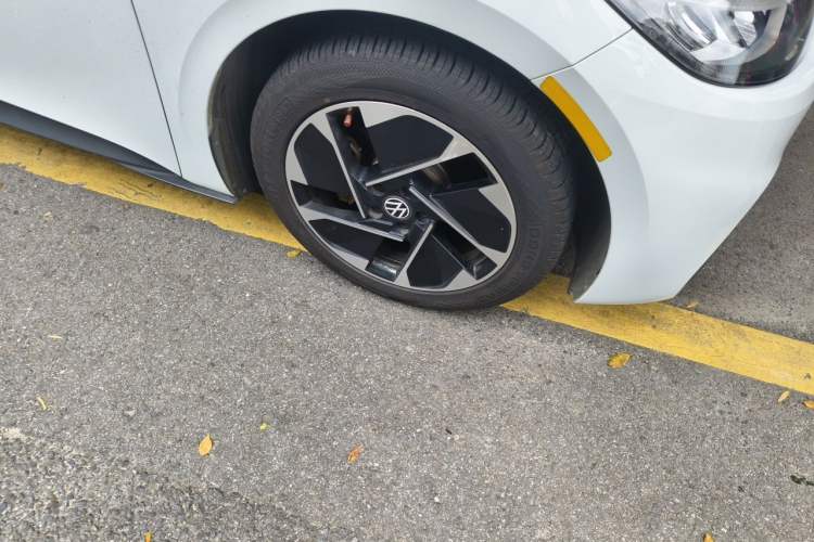 Used Volkswagen ID.3 2023 Upgraded Model Pure Intelligent Enjoyment Version Right Front Wheel Hub