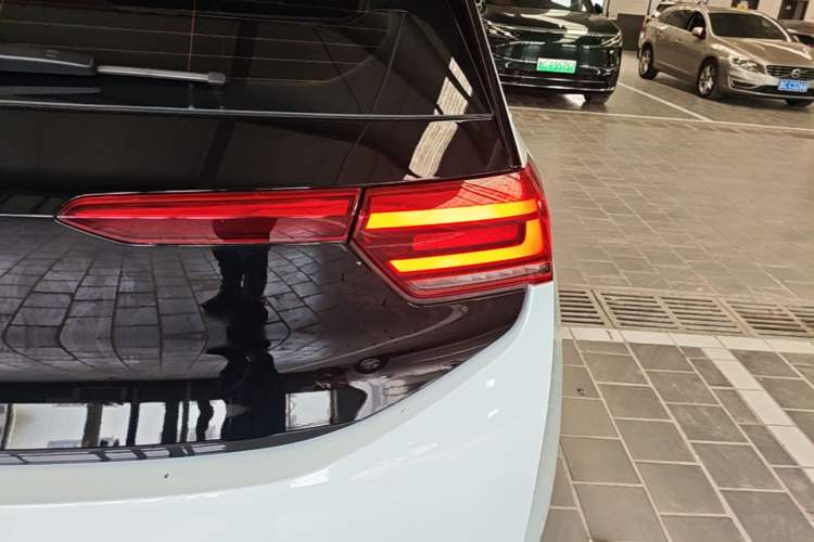 Used Volkswagen ID.3 2023 Upgraded Model Pure Intelligent Enjoyment Version Right Rear Taillight