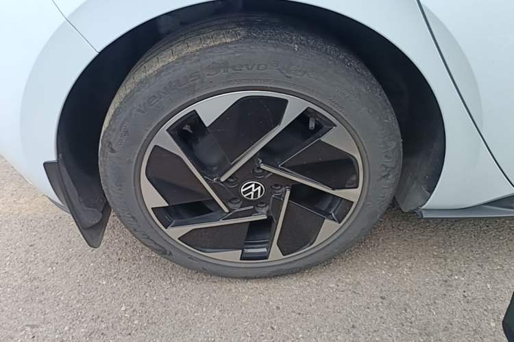 Used Volkswagen ID.3 2023 Pure Smart Edition Right Rear Wheel Hub