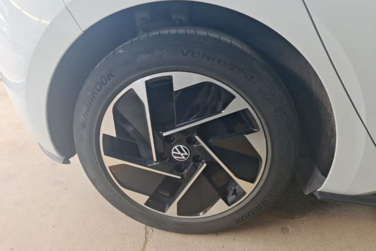 Used Volkswagen ID.3 2023 Upgraded Model Pure Intelligent Enjoyment Version Right Rear Wheel Hub