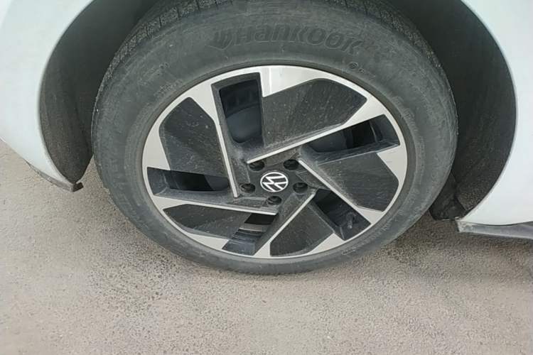 Used Volkswagen ID.3 2023 Upgraded Model Pure Intelligent Enjoyment Version Right Rear Wheel Hub