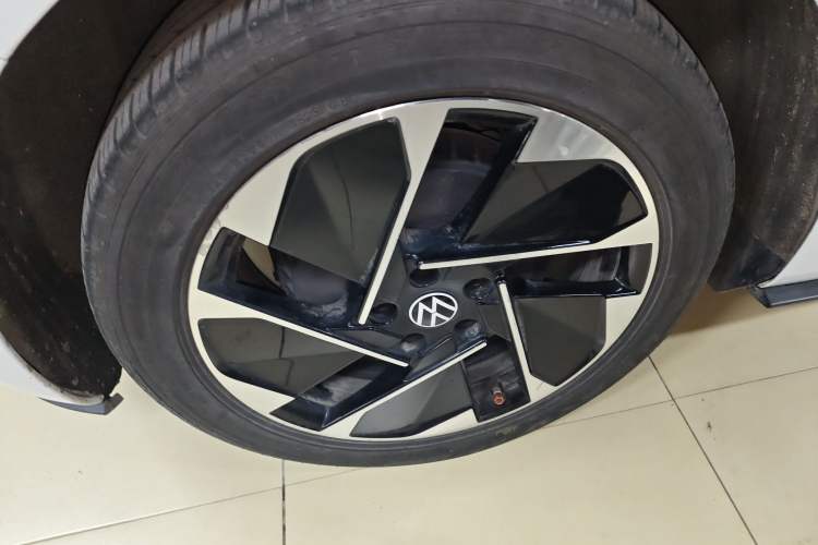 Used Volkswagen ID.3 2023 Pure Smart Edition Right Rear Wheel Hub