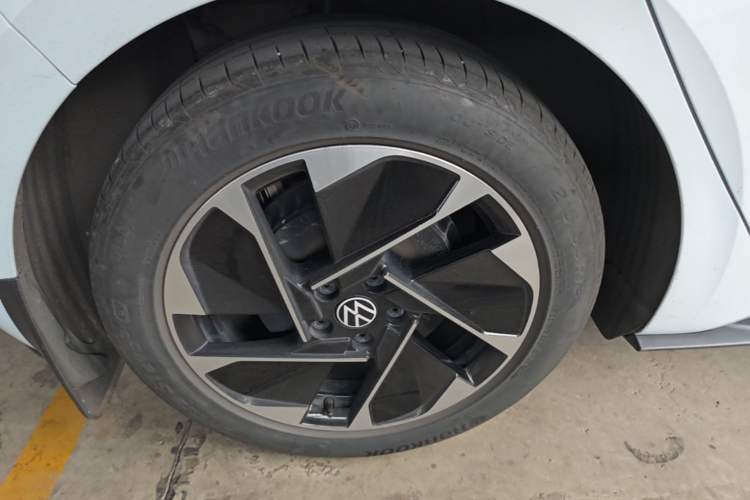 Used Volkswagen ID.3 2023 Upgraded Model Pure Intelligent Enjoyment Version Right Rear Wheel Hub