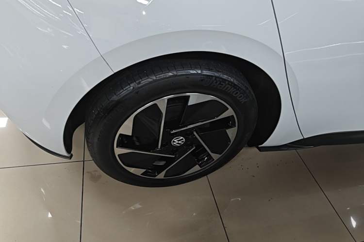 Used Volkswagen ID.3 2023 Upgraded Model Pure Intelligent Enjoyment Version Right Rear Wheel Hub